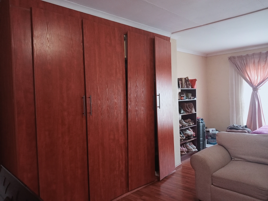 3 Bedroom Property for Sale in Ellaton North West